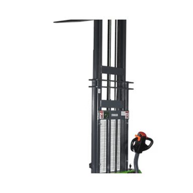 Close-up of Ekko EB14C straddle stacker mast and lifting carriage assembly