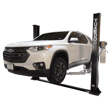 Chevrolet SUV raised on Tuxedo TP9KF-TUX 9,000 lb 2 post car lift