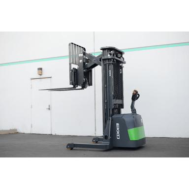 Ekko ER15-138LI reach truck outside