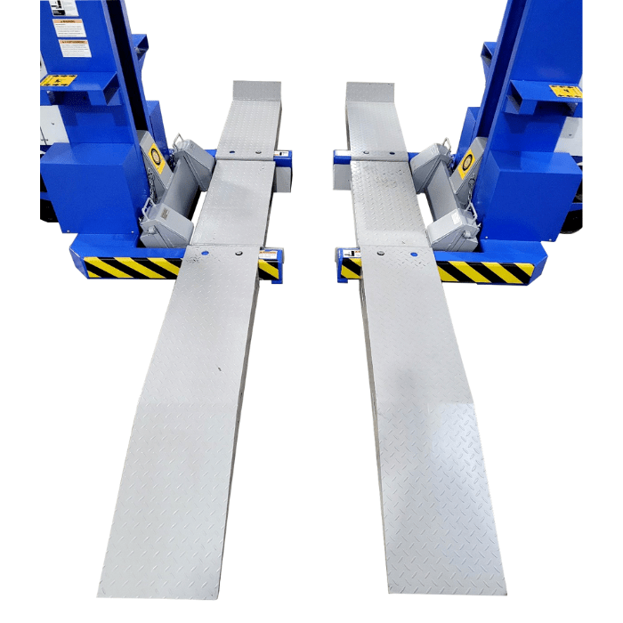 Top view of MSC-FL-Rampset ramps connected to MSC mobile column lifts.