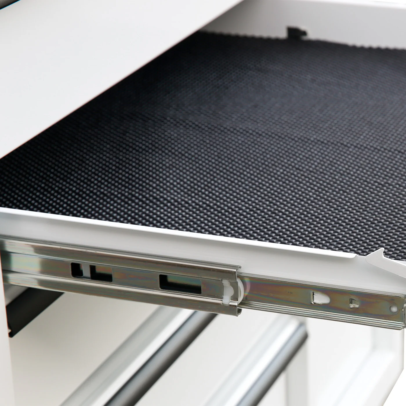 Viper Tools drawer liner and slide rail close-up