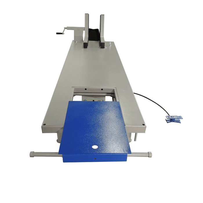 M 1000C Motorcycle Lift With Front Wheel Vise